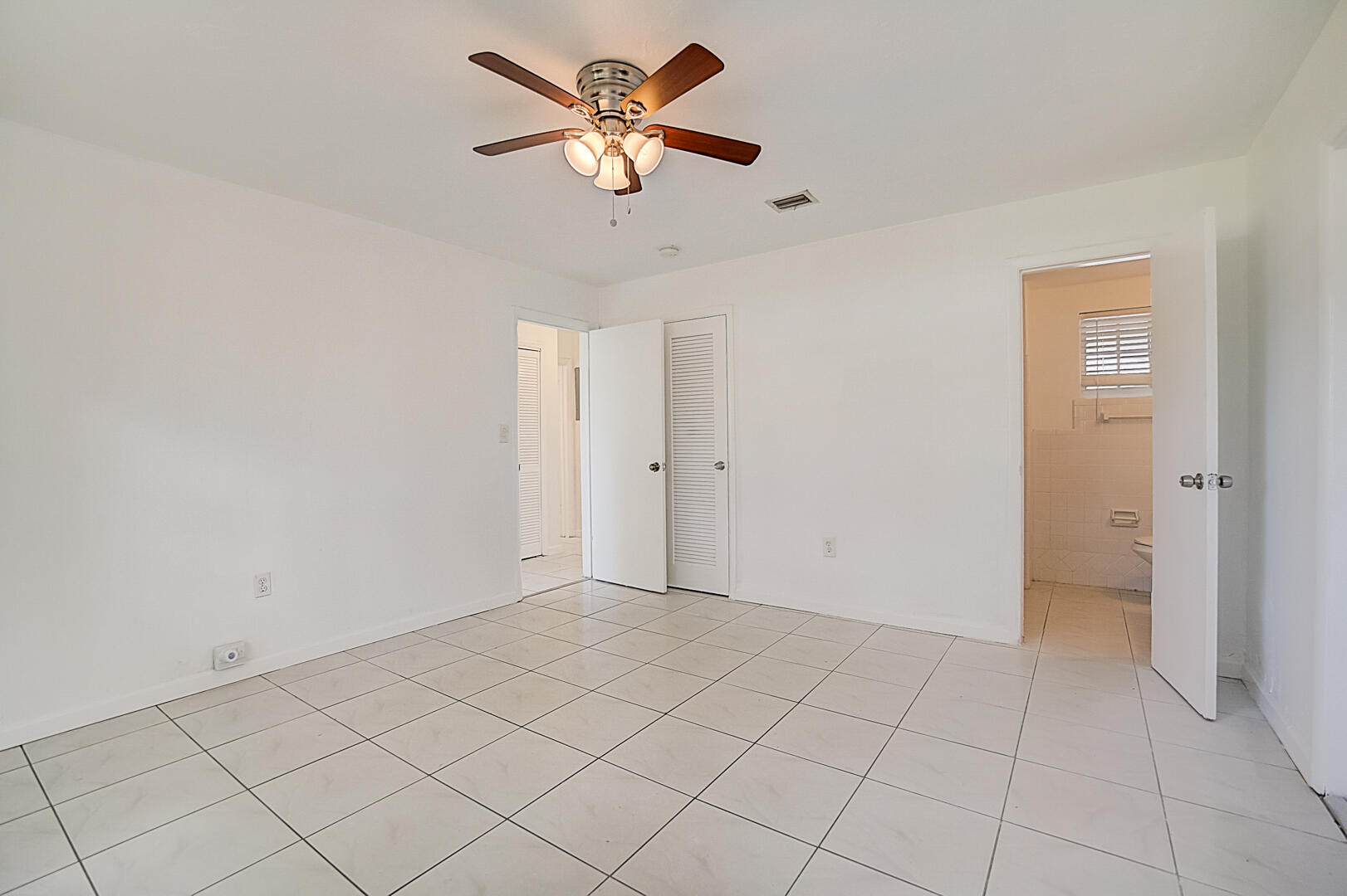 2813 Southwest 68th Terrace Miramar, FL 33023 - Photo 21 of 29 a view of an empty room