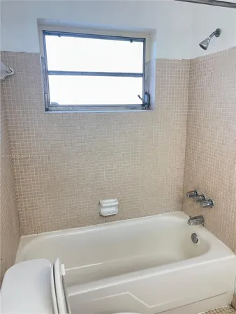 $1,760 | 7310 Southwest 82nd Street, Unit A219, Miami, FL 33143