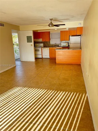 $1,760 | 7310 Southwest 82nd Street, Unit A219, Miami, FL 33143