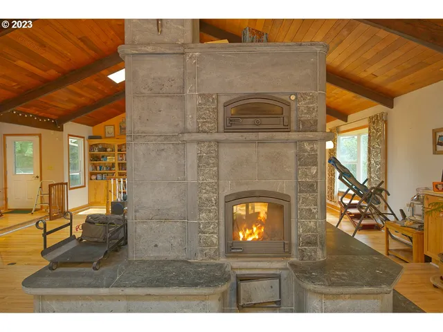 $940,000 | 24304 Northeast Richards Road, Brush Prairie, WA 98606