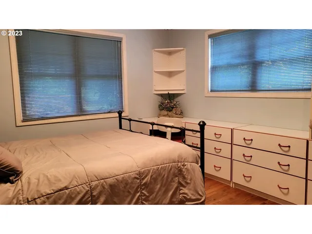 $940,000 | 24304 Northeast Richards Road, Brush Prairie, WA 98606