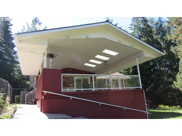 $940,000 | 24304 Northeast Richards Road, Brush Prairie, WA 98606