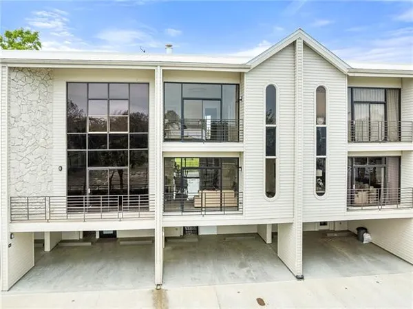 $367,000 | 127 Highway 22, Unit W3, Madisonville, LA 70447