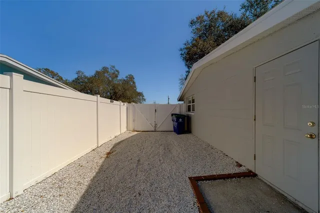 $2,700 | 11128 116th Street, Largo, FL 33778