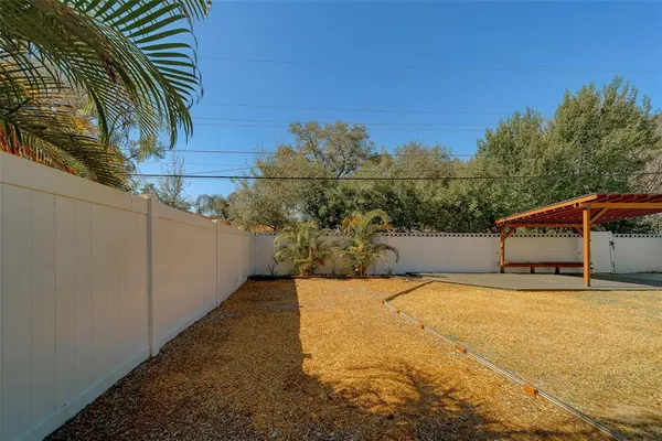 $2,500 | 11128 116th Street, Largo, FL 33778