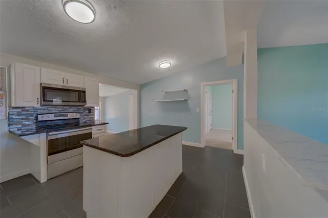 $2,700 | 11128 116th Street, Largo, FL 33778