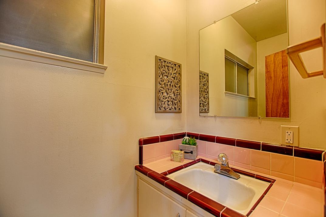 2220 Pleasant Valley Road Aptos, CA 95003 - Photo 14 of 46 Gallery Image 14