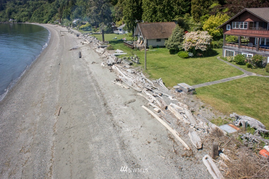 11536 Southwest Dolphin Point Road Vashon, WA 98070 - Photo 15 of 15 Gallery Image 15