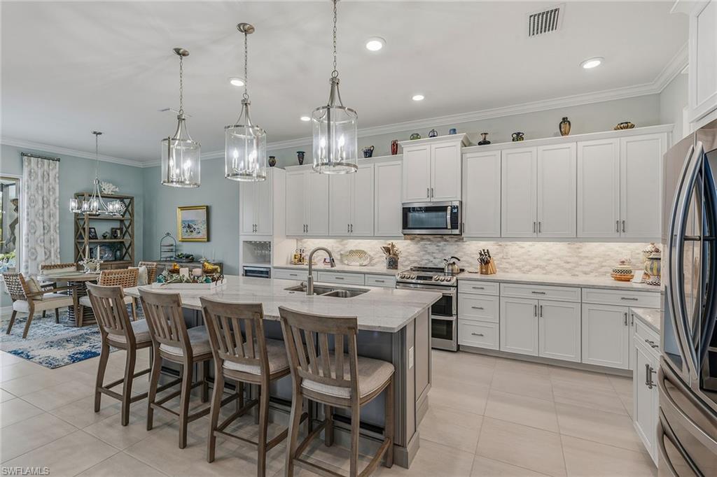 14685 Kelson Circle Naples, FL 34114 - Photo 4 of 48