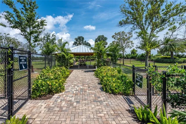 $1,485,000 | 14685 Kelson Circle, Naples, FL 34114