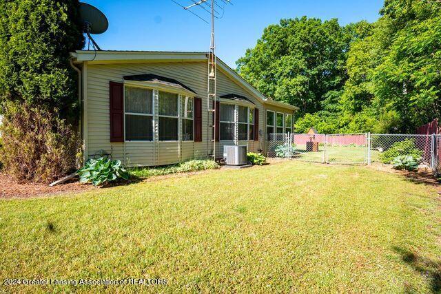 8722 Dunn Road Munith, MI 49259 - Photo 25 of 29 side