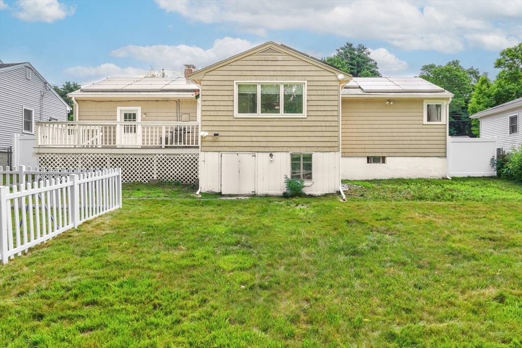 12 Lilian Rd Extension Framingham, MA 01701 - Photo 27 of 32