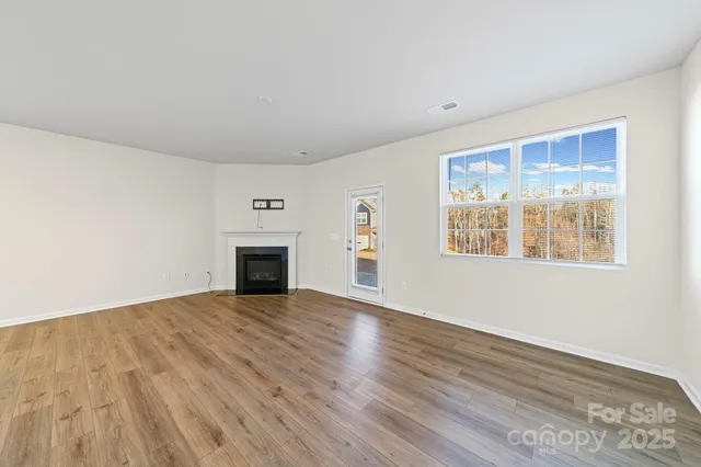 $385,900 | 5044 Moss Pne Way, Fort Mill, SC 29708