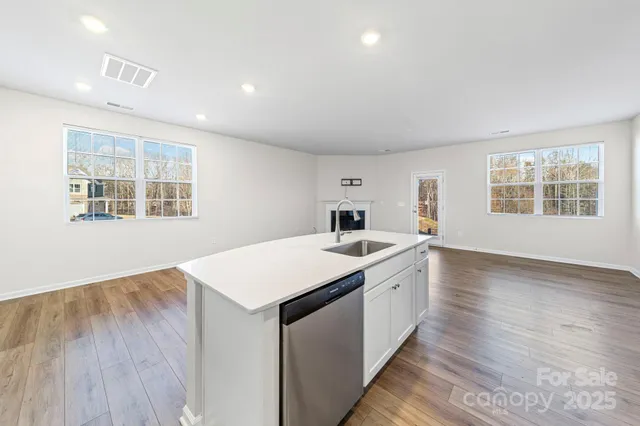 $385,900 | 5044 Moss Pne Way, Fort Mill, SC 29708