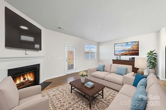 $385,900 | 5044 Moss Pne Way, Fort Mill, SC 29708