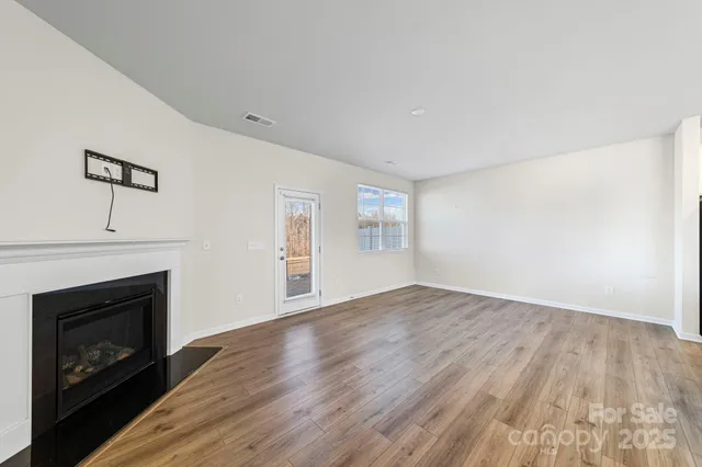 $385,900 | 5044 Moss Pne Way, Fort Mill, SC 29708