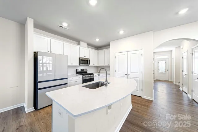 $385,900 | 5044 Moss Pne Way, Fort Mill, SC 29708