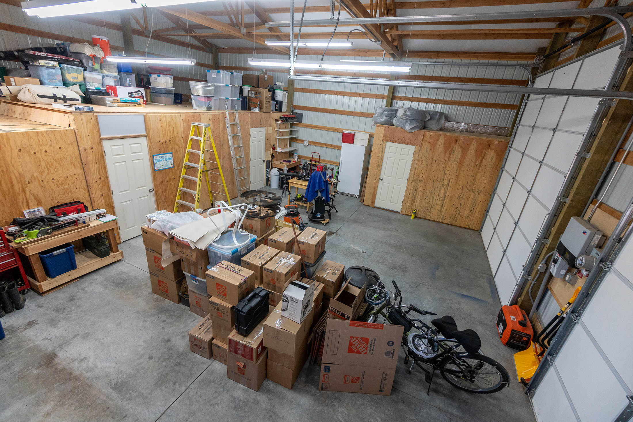 7271 Southwest Onyx Road Terrebonne, OR 97760 - Photo 30 of 43 View of mezzanine storage, created by multiple, lower level rooms.