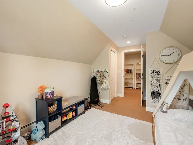 $369,900 | 91 Messenger Street, St. Albans, VT 05478