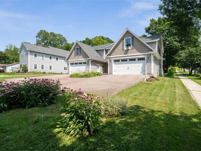$369,900 | 91 Messenger Street, St. Albans, VT 05478