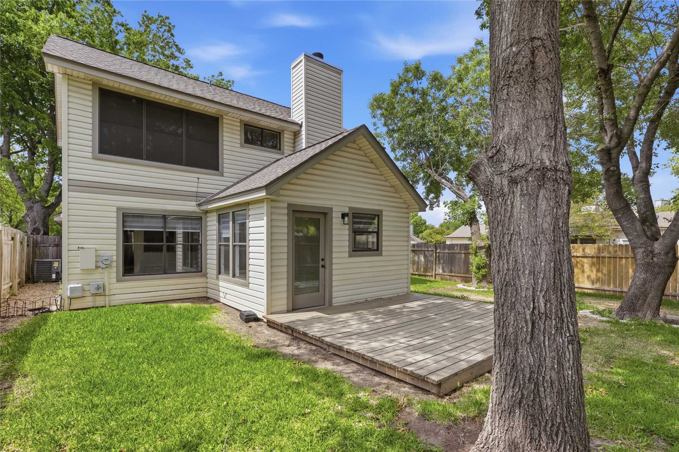2326 Dowd Lane Austin, TX 78728 - Photo 27 of 30 a front view of a house with a yard