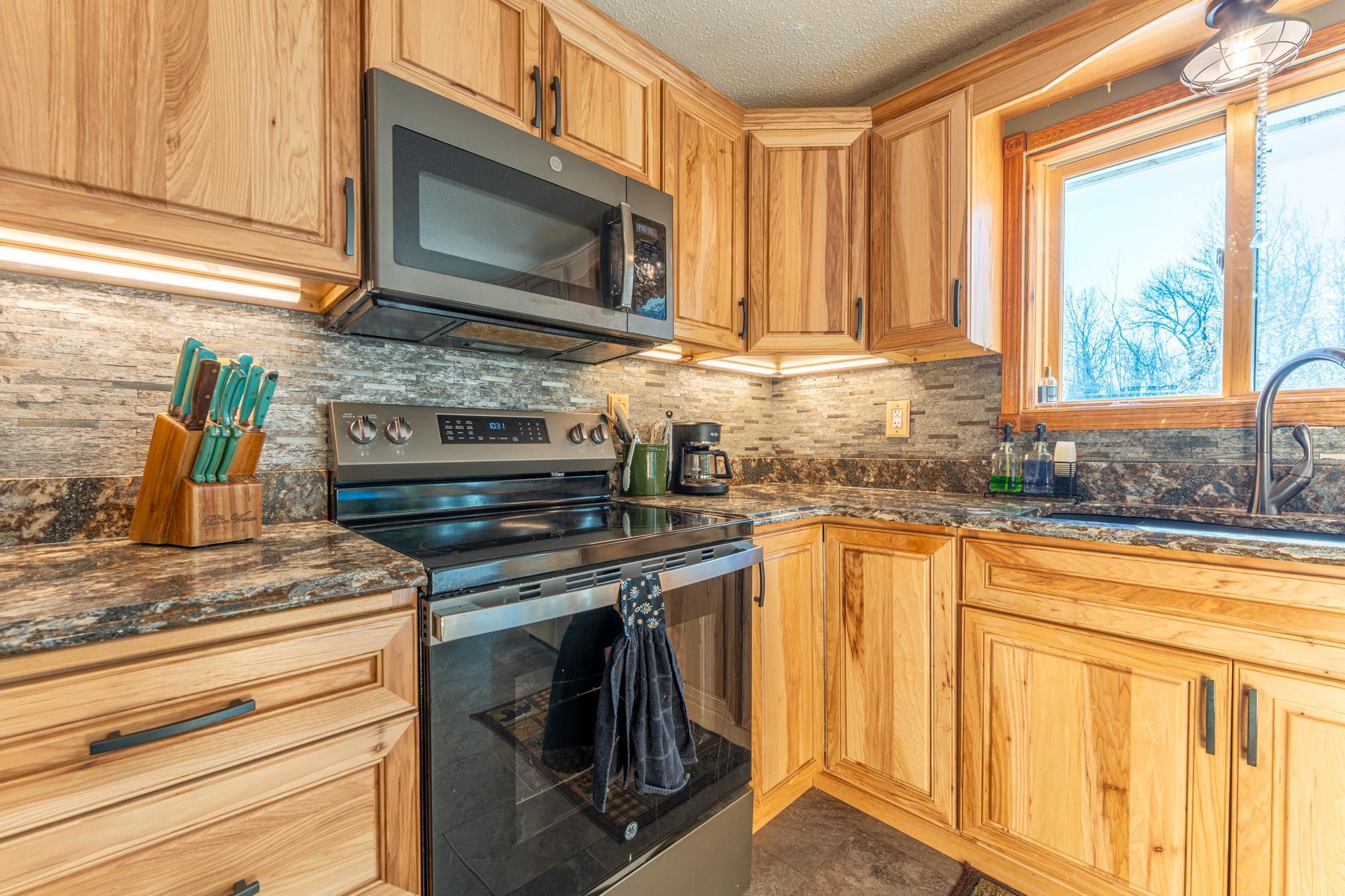 7728 Olaughlin Drive Eveleth, MN 55734 - Photo 10 of 41