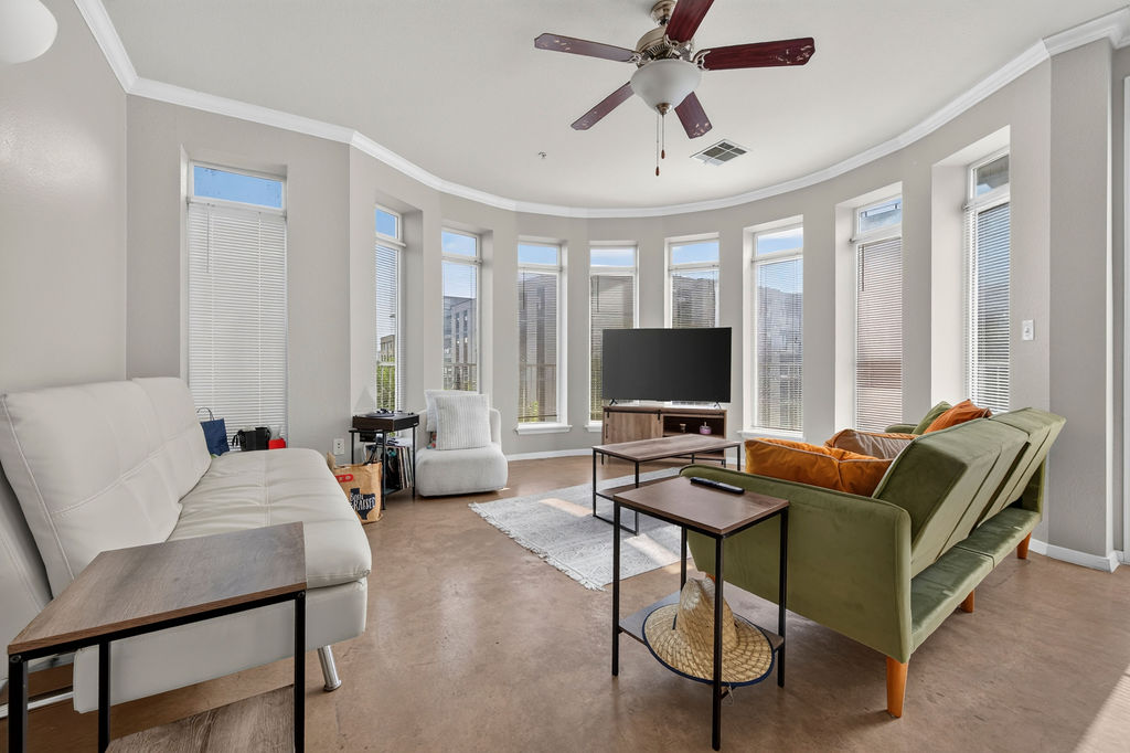 910 West 25th Street, Unit 406 Austin, TX 78705 - Photo 20 of 29