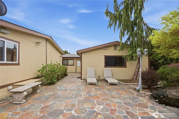 $215,000 | 1402 22nd Street Northeast, Unit 501, Auburn, WA 98002