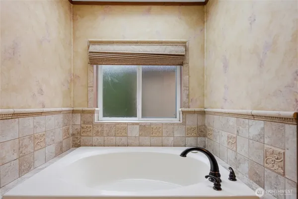 $215,000 | 1402 22nd Street Northeast, Unit 501, Auburn, WA 98002