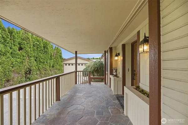 $215,000 | 1402 22nd Street Northeast, Unit 501, Auburn, WA 98002