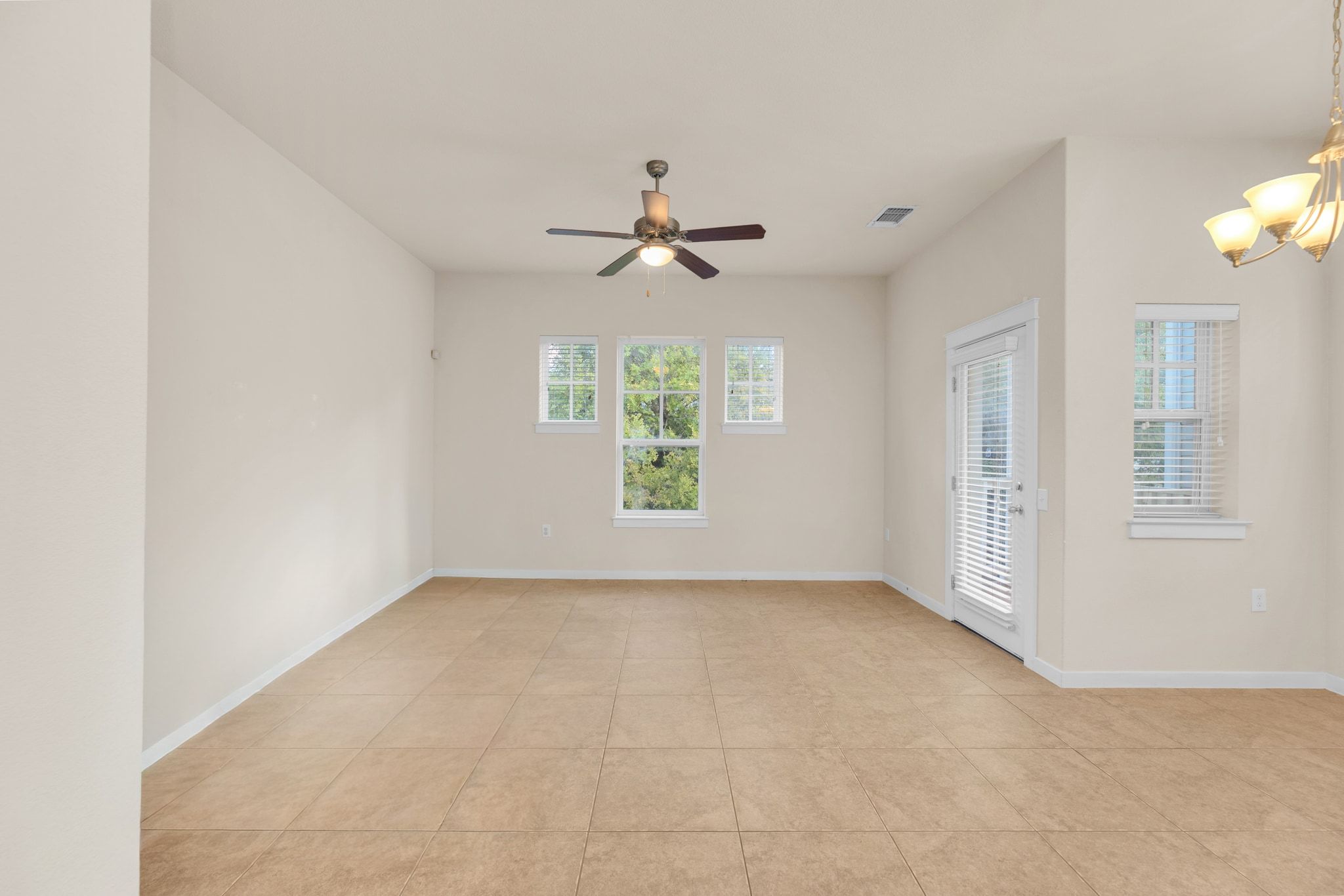 3900 Threadgill Street, Unit 21 Austin, TX 78723 - Photo 3 of 40