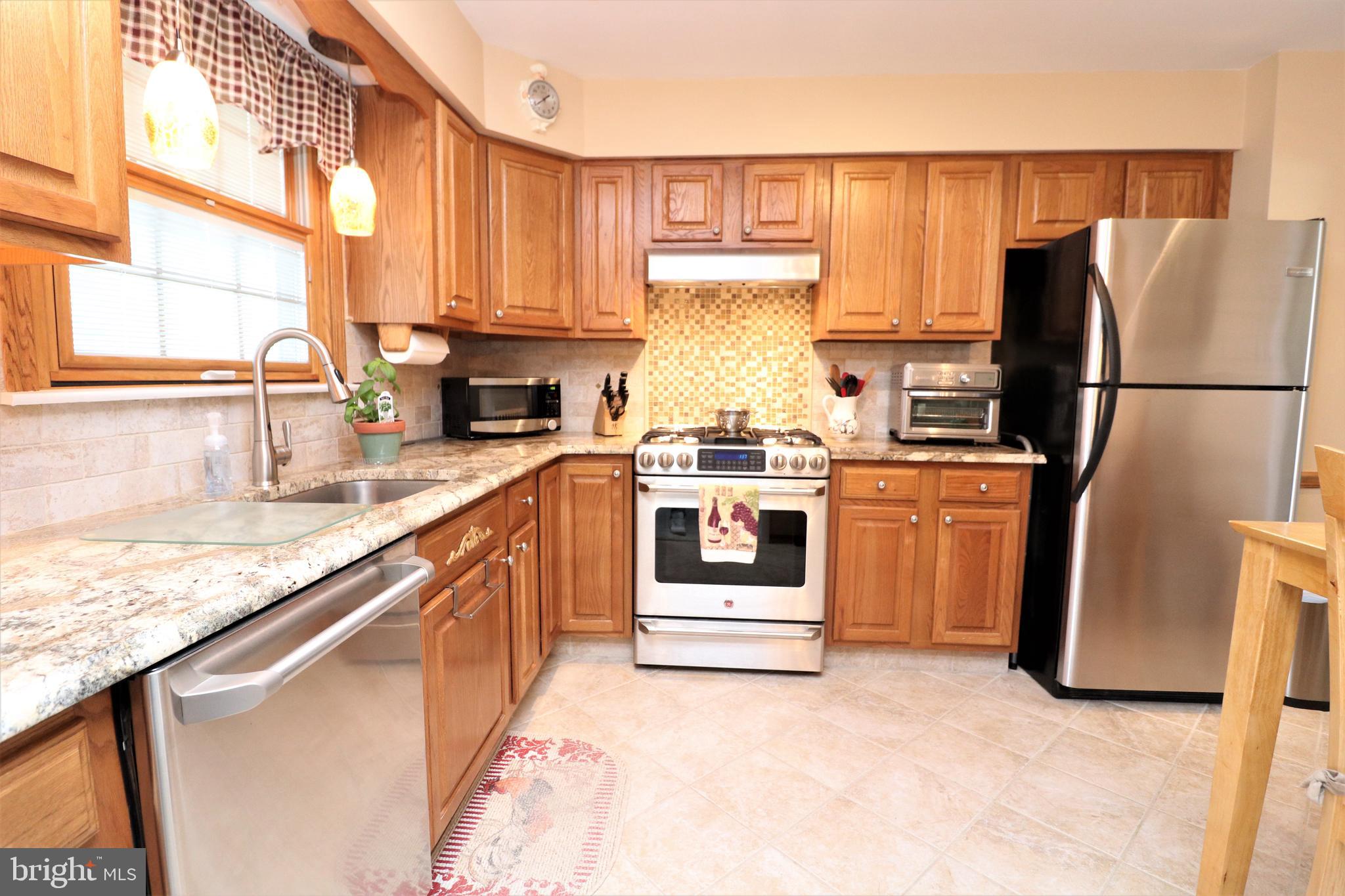 18 Constitution Road Clementon, NJ 08021 - Photo 7 of 20