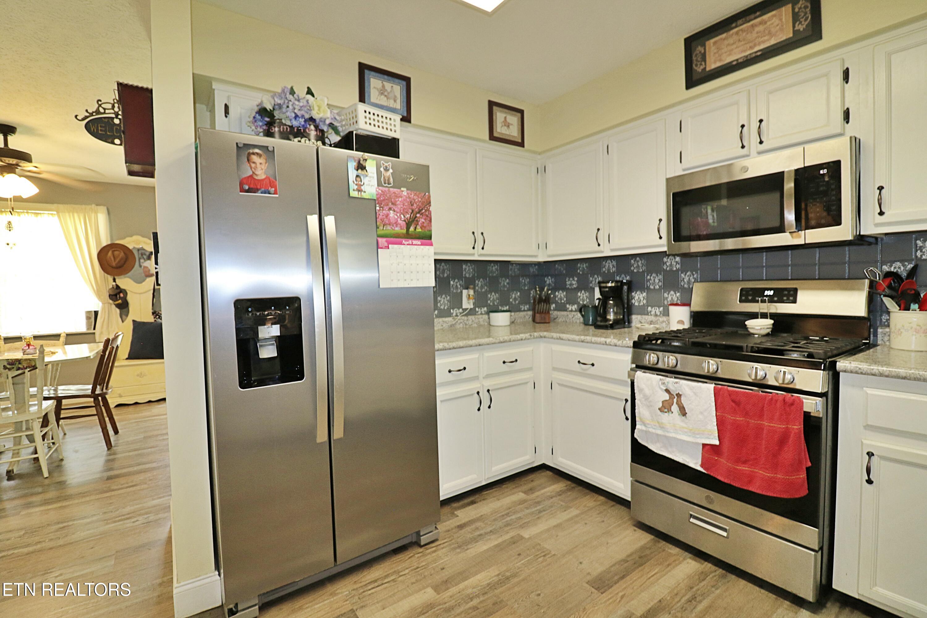 720 Cooper Lake Road Oneida, TN 37841 - Photo 8 of 47 094A3536