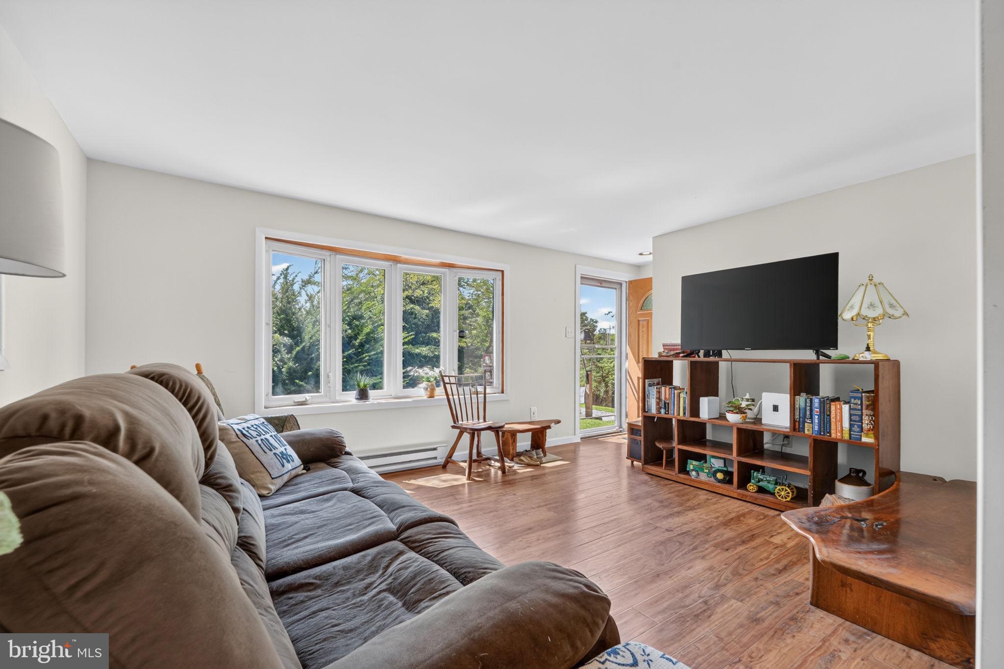 89 Conchester Road Garnet Valley, PA 19060 - Photo 5 of 42 Gallery Image 5