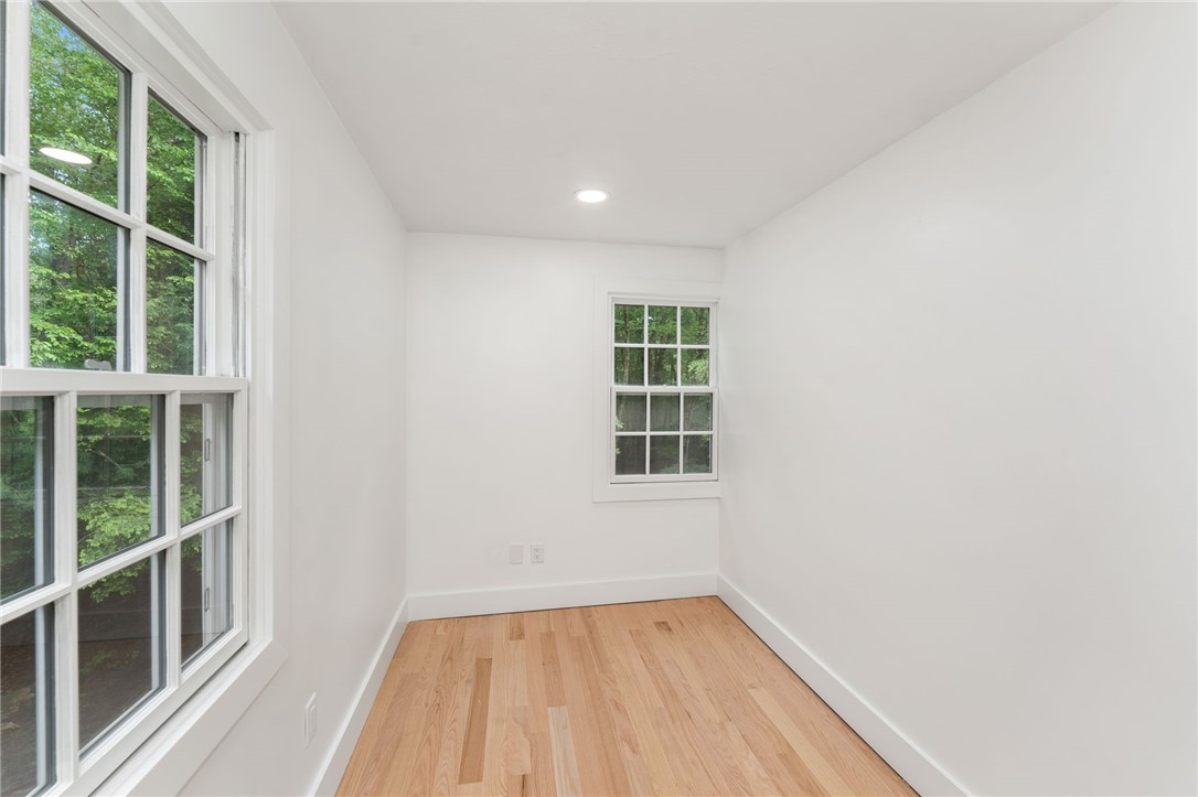 1575 Middle Road East Greenwich, RI 02818 - Photo 34 of 50 Master Bed Walk In Closet
