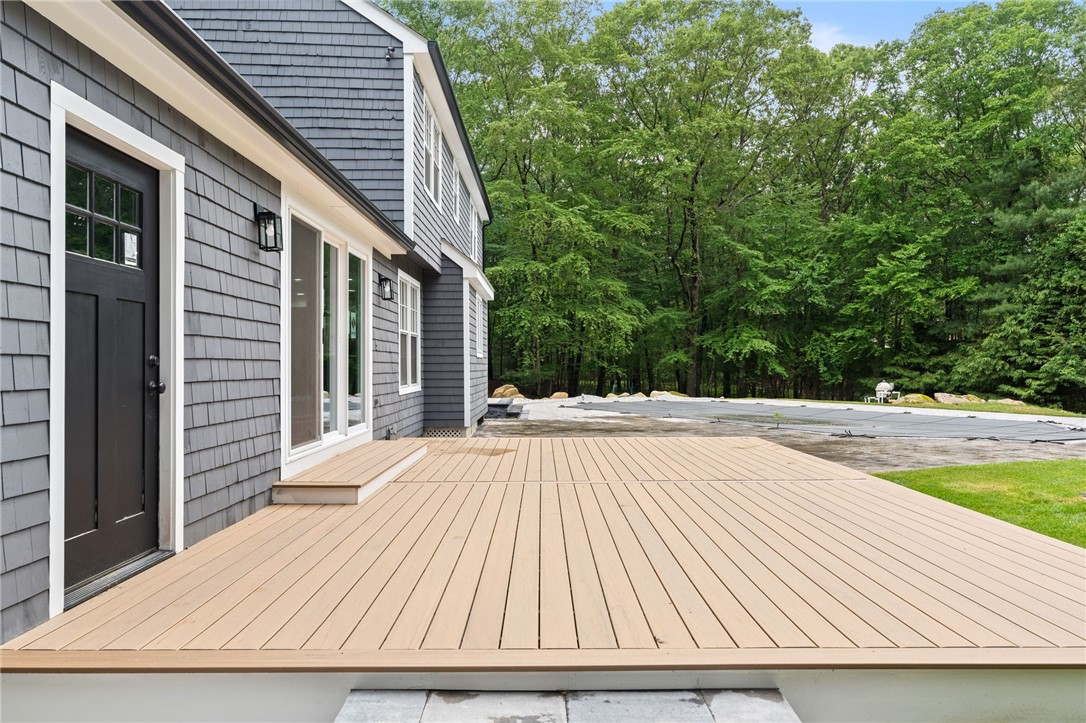 1575 Middle Road East Greenwich, RI 02818 - Photo 9 of 50 Gallery Image 9