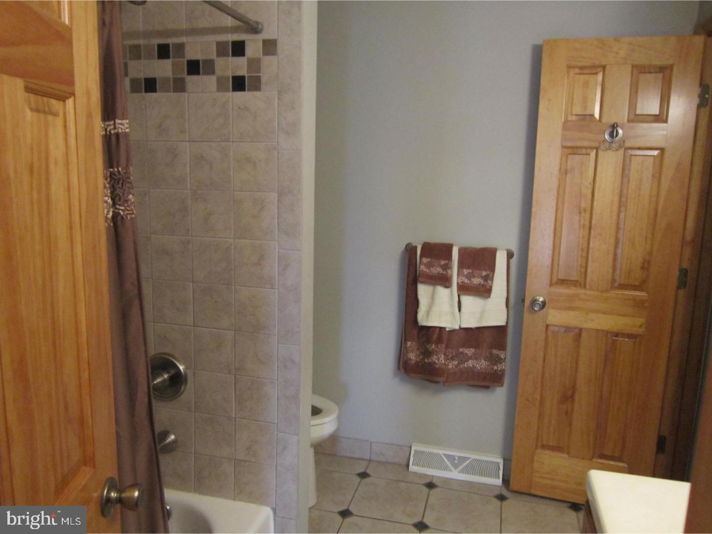126 Hilliards Bridge Road Southampton, NJ 08088 - Photo 16 of 24 Bathroom