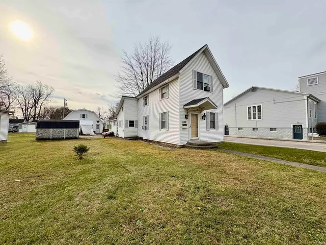 $140,000 | 1128 West Cherry Street, Bluffton, IN 46714