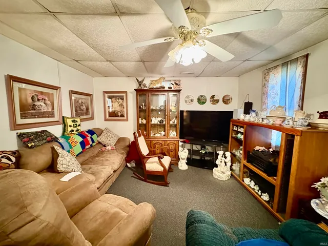 $140,000 | 1128 West Cherry Street, Bluffton, IN 46714