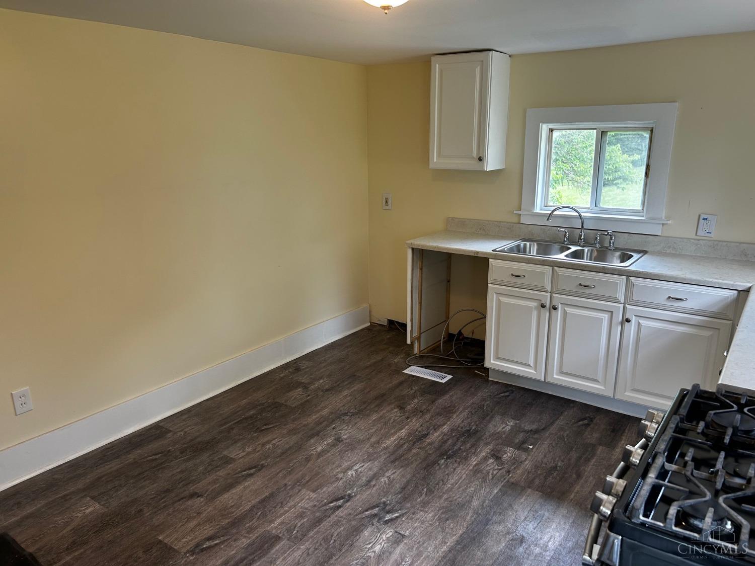 5134 Rapid Run Road Cincinnati, OH 45238 - Photo 12 of 15 Gallery Image 12