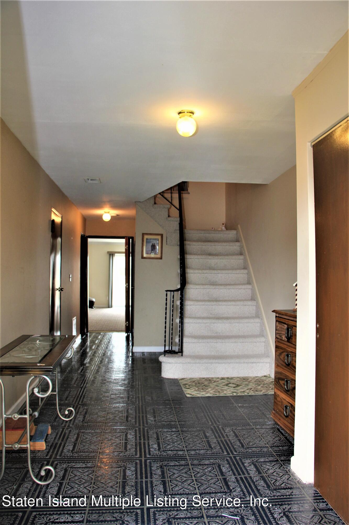 96 Annadale Road Staten Island, NY 10312 - Photo 4 of 29 4 (2)