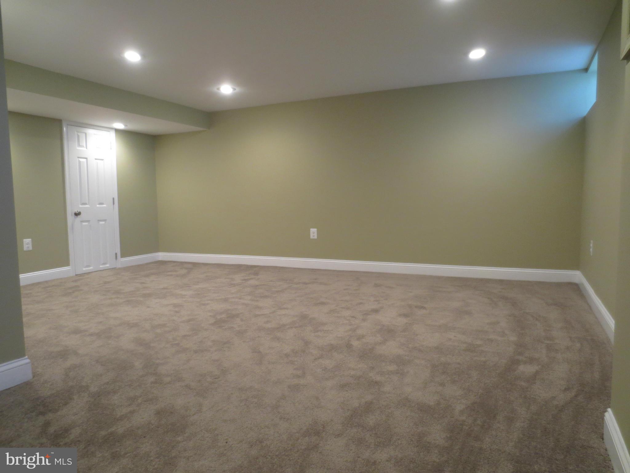 1801 Heathfield Road Baltimore, MD 21239 - Photo 16 of 28