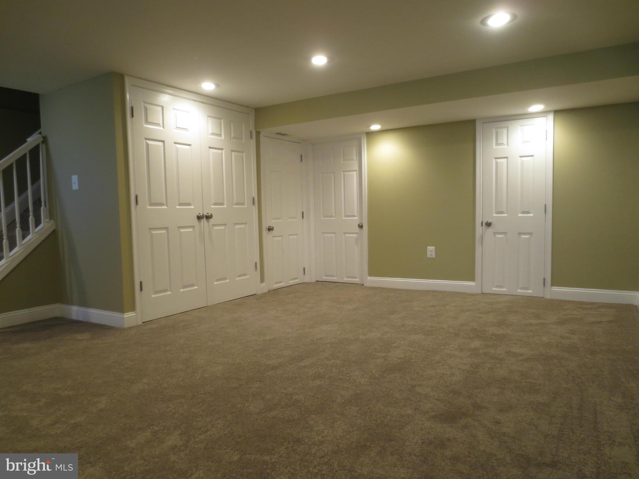 1801 Heathfield Road Baltimore, MD 21239 - Photo 18 of 28 a view of an empty room