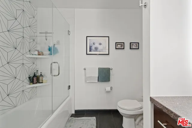 $699,999 | 1111 South Grand Avenue, Unit 716, Los Angeles, CA 90015