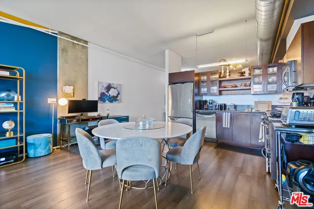 $699,999 | 1111 South Grand Avenue, Unit 716, Los Angeles, CA 90015