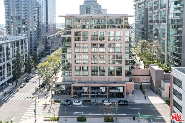 $699,999 | 1111 South Grand Avenue, Unit 716, Los Angeles, CA 90015