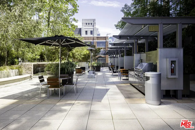 $699,999 | 1111 South Grand Avenue, Unit 716, Los Angeles, CA 90015