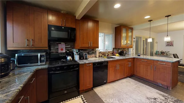 $1,899,000 | 1029 North Orange Grove Avenue, West Hollywood, CA 90046
