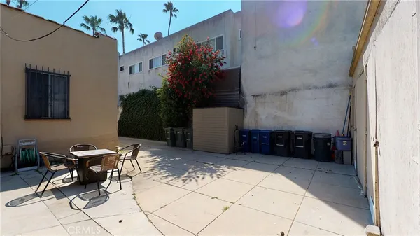 $1,899,000 | 1029 North Orange Grove Avenue, West Hollywood, CA 90046
