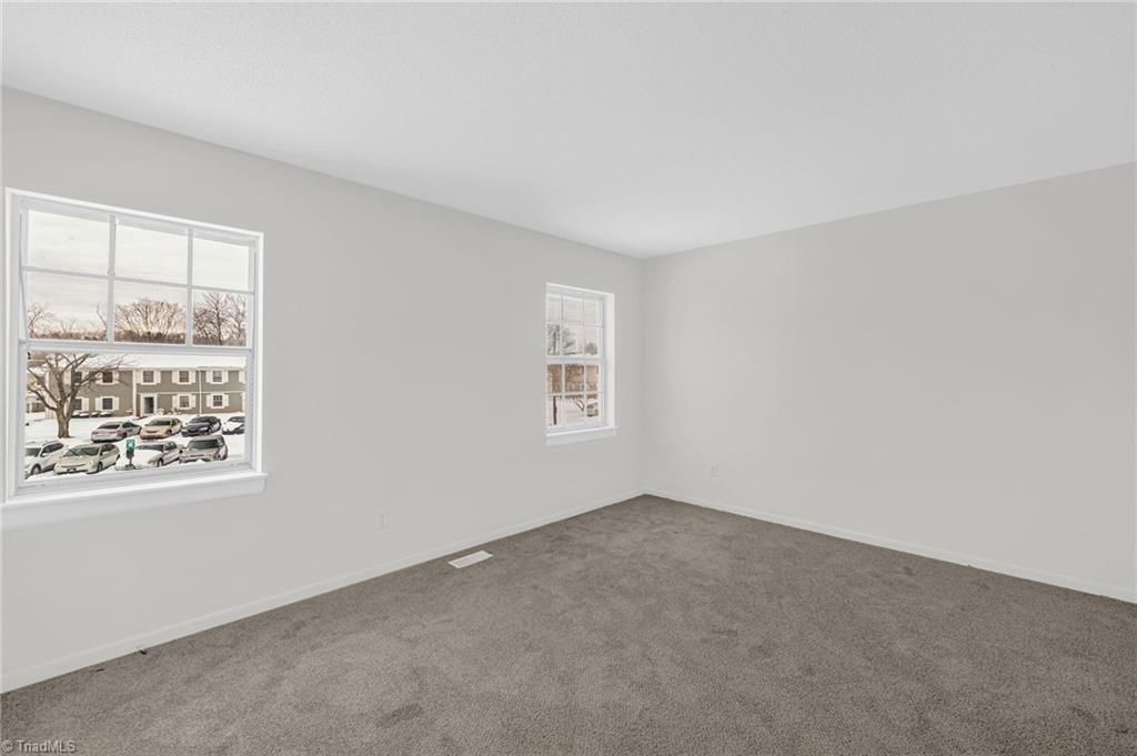 5735 Bramblegate Road, Unit G Greensboro, NC 27409 - Photo 23 of 33 Gallery Image 23